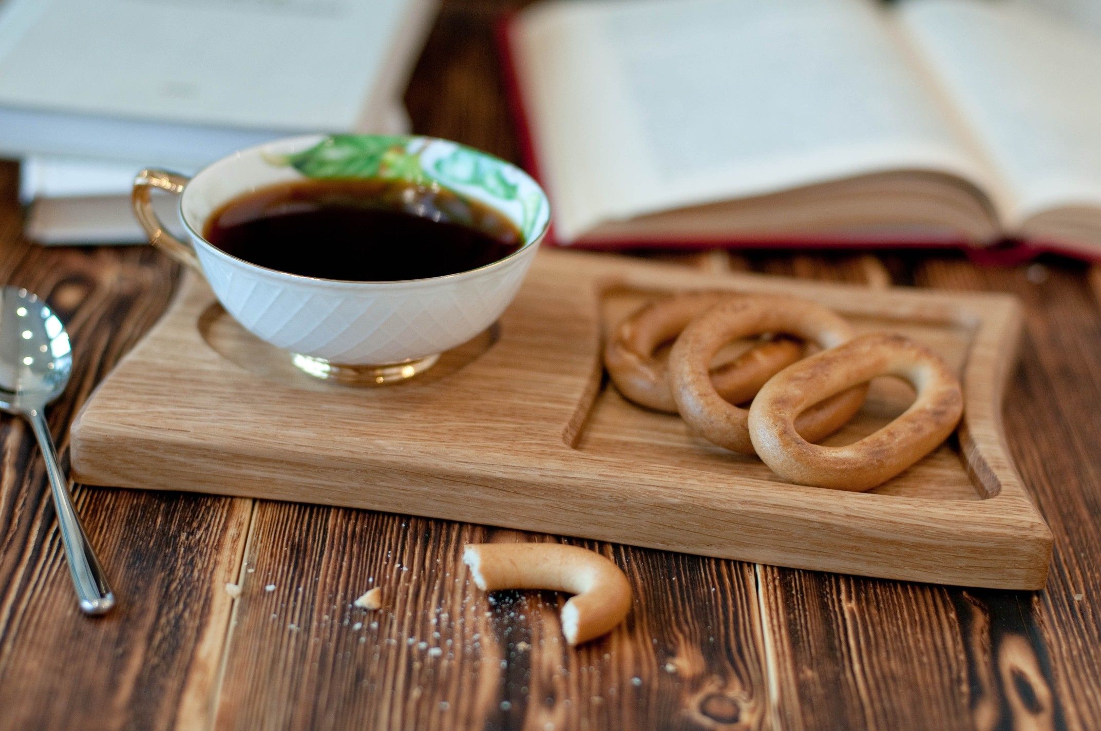 Фото 32 — Деревянные подносы для завтрака